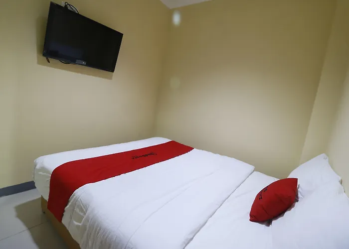 RedDoorz near ITC Cempaka Mas Hotel Jakarta